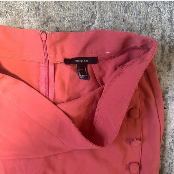 Elegant Coral Button-Detail Skirt - Picture 7 of 8